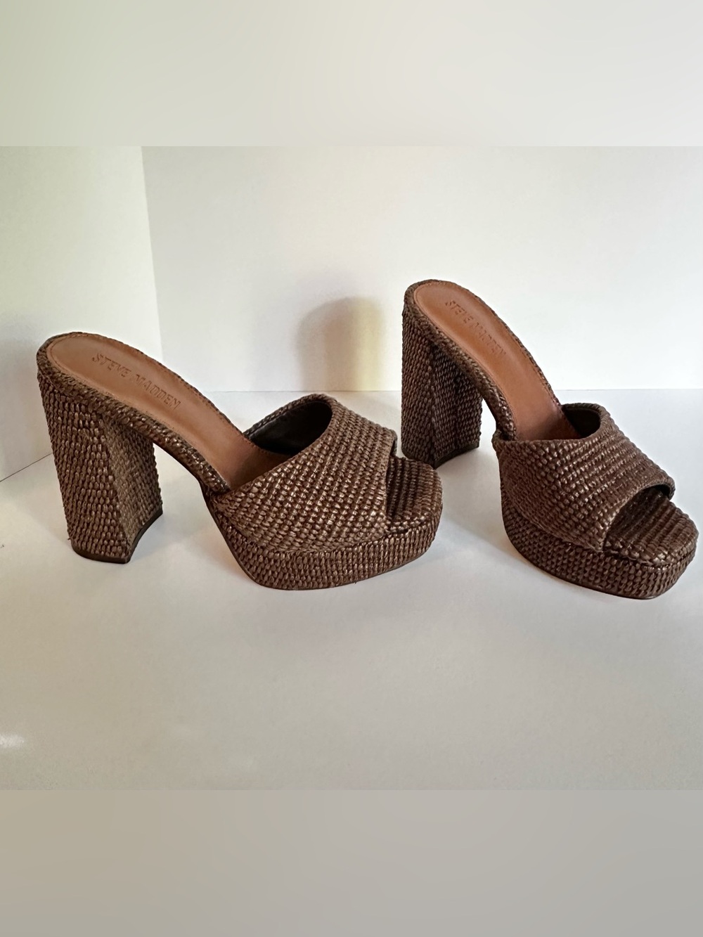 Steve Madden Joel Platform Block Heel Sandal - Picture 4 of 7